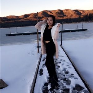 Meet your Posher, Loi